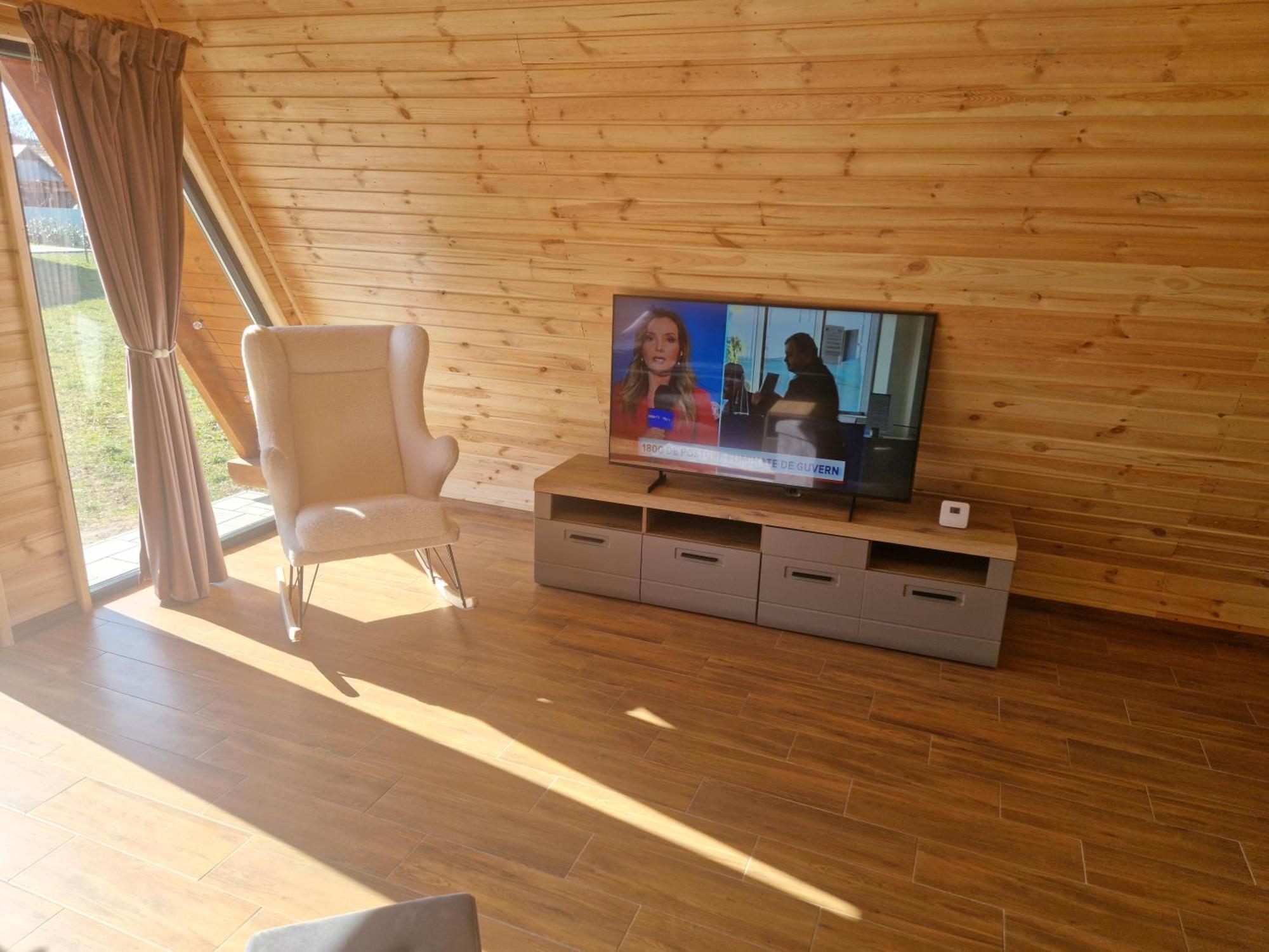 Gold A-frame Pestera Ursilor * Chiscau